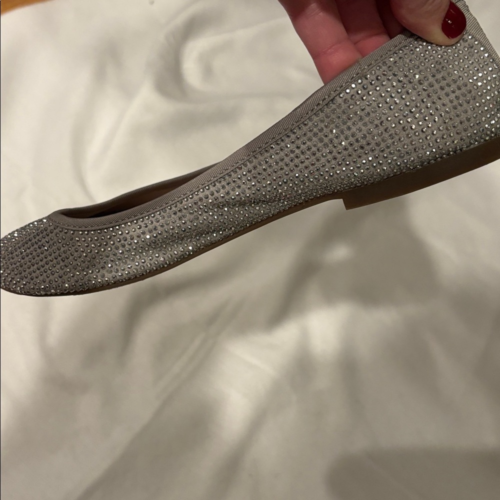 Gianni Bini 7.5 Elegant Gray/silver Rhinestone Flats - Picture 10 of 11